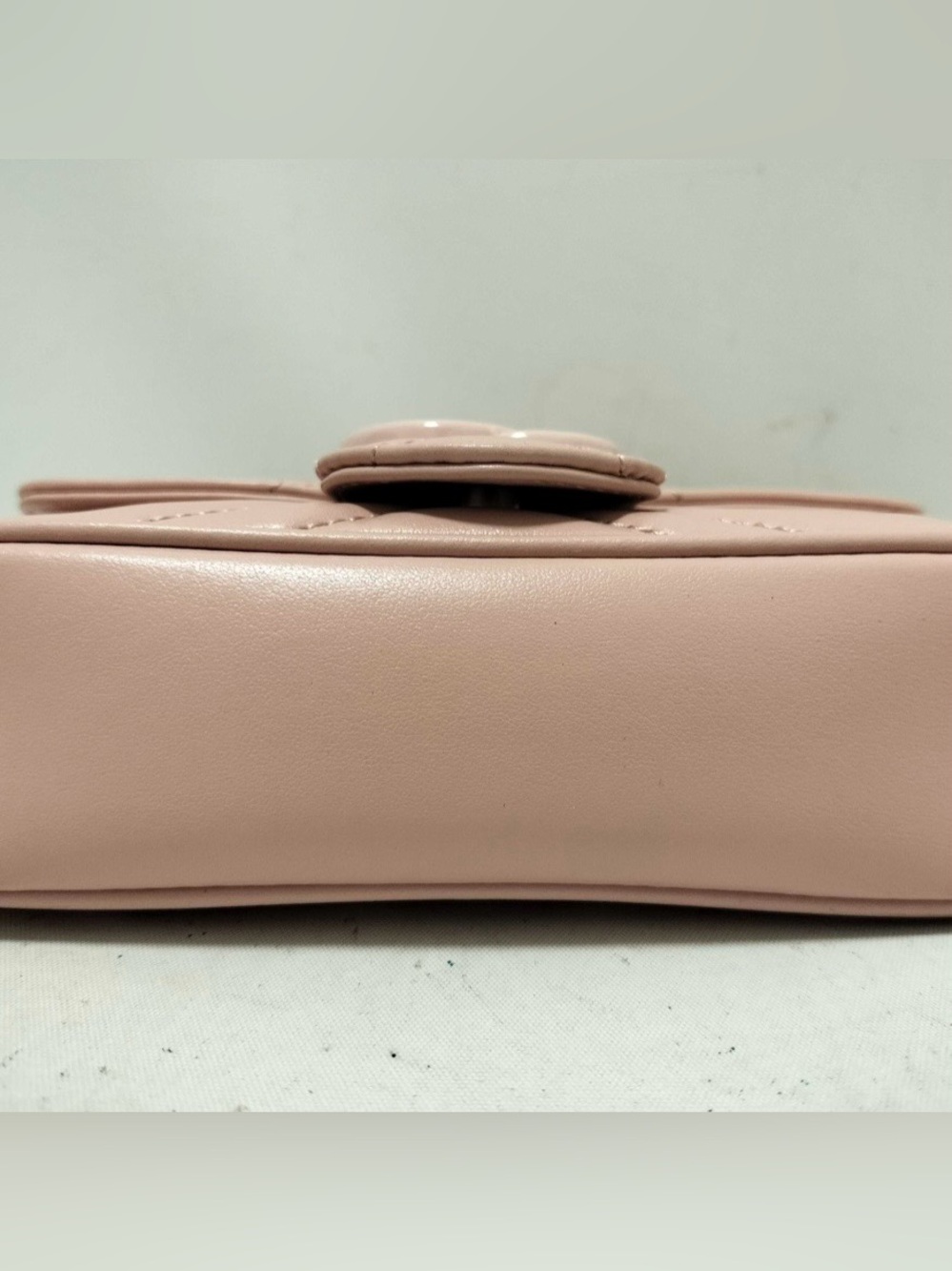 Gucci GG Marmont Super Mini Monochrome Matelassé Leather Shoulder Bag - Picture 10 of 10
